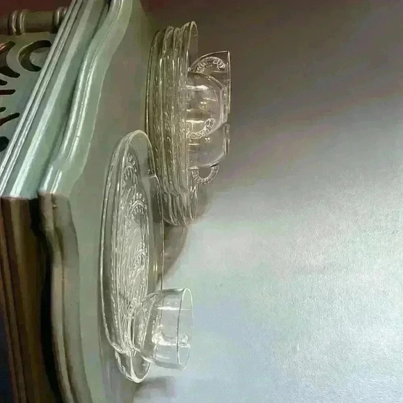 vintage cut glass tea cup and tray 8 piece set 4 cups 4 plates - Picture 2 of 4